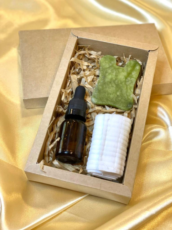 Kit Guasha en U de Jade + Aceite de Almendras + Vincha Elástica de Regalo!!!